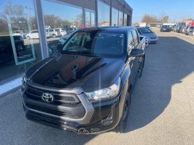 Toyota Hilux 2.8 D-4D 4WD 4 porte Double Cab Comfort Nero usata Scandiano