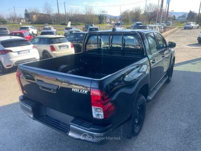 Toyota Hilux 2.8 D-4D 4WD 4 porte Double Cab Comfort Nero usata Scandiano