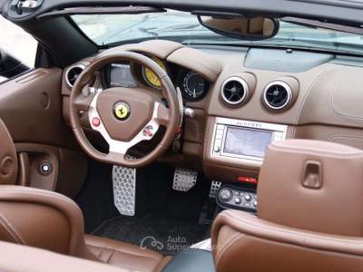 Ferrari California 489cv Nero usata Besozzo
