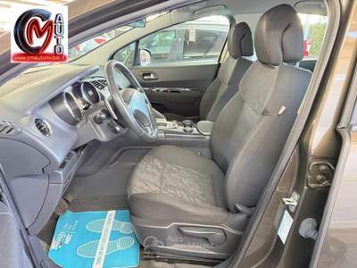 Peugeot 3008 cambio robotizzato Premium Marrone usata Pozzuoli