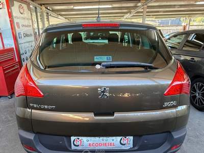 Peugeot 3008 cambio robotizzato Premium Marrone usata Pozzuoli