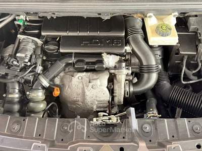 Peugeot 3008 cambio robotizzato Premium Marrone usata Pozzuoli