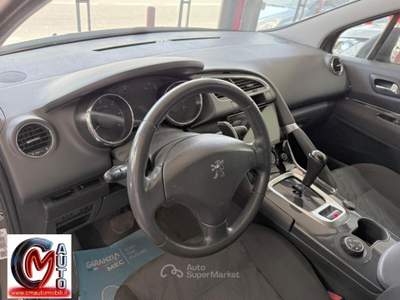 Peugeot 3008 cambio robotizzato Premium Marrone usata Pozzuoli