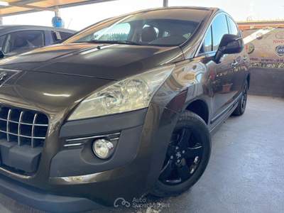 Peugeot 3008 cambio robotizzato Premium Marrone usata Pozzuoli