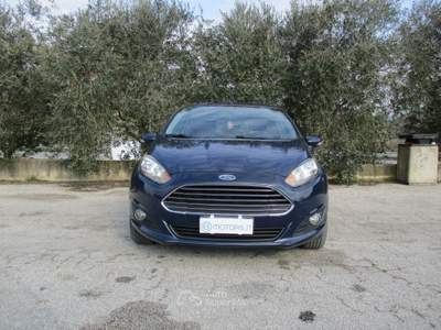 Ford Fiesta TITANIUM Blu/Azzurro usata Francolise