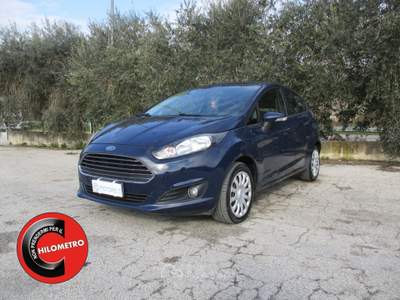 Ford Fiesta TITANIUM Blu/Azzurro usata Francolise