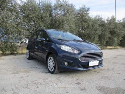 Ford Fiesta TITANIUM Blu/Azzurro usata Francolise