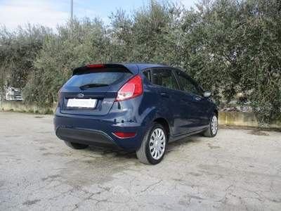 Ford Fiesta TITANIUM Blu/Azzurro usata Francolise
