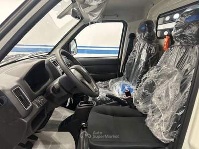 Piaggio Porter NP6 TWB CHASS 300 LR GPL TOP  (260 cm x 180 cm) Bianco usata Prato
