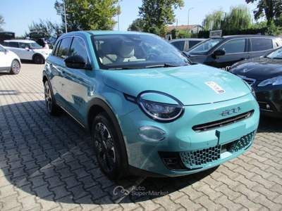 Fiat 600 Hybrid DCT MHEV LaPrima - FULL OPTIONAL Blu/Azzurro usata Mogliano Veneto