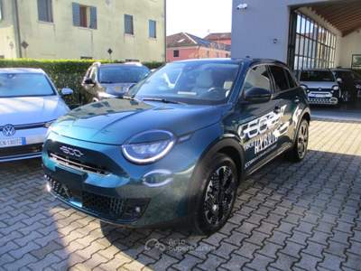 Fiat 600 Hybrid DCT MHEV LaPrima - FULL OPTIONAL Blu/Azzurro usata Mogliano Veneto