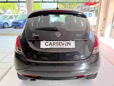 Lancia Ypsilon 1.0 firefly hybrid Silver s&s 70cv Nero usata Ponte San Nicolò
