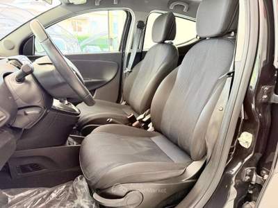 Lancia Ypsilon 1.0 firefly hybrid Silver s&s 70cv Nero usata Ponte San Nicolò