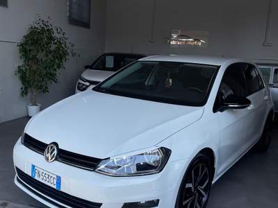 Volkswagen Golf AUTO IN BUONE CONDIZIONI GENERALI Bianco usata Torre del Greco