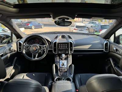 Porsche Cayenne Cayenne II 2015 3.0 Platinum Edition tiptronic Nero usata Pomezia