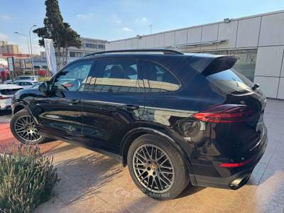 Porsche Cayenne Cayenne II 2015 3.0 Platinum Edition tiptronic Nero usata Pomezia