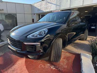 Porsche Cayenne Cayenne II 2015 3.0 Platinum Edition tiptronic Nero usata Pomezia