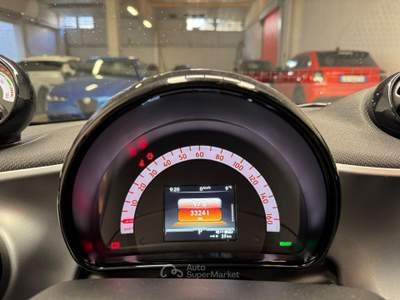 Smart ForFour  - forfour eq edition one 22kw Nero usata Biella