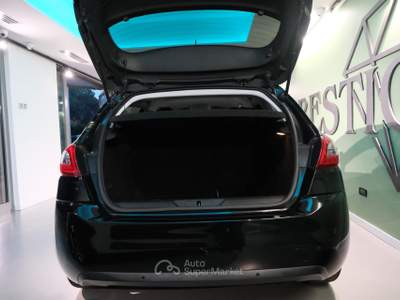 Peugeot 308 308 SW 1.5 bluehdi GT Line s&amp;s 130cv eat8 Nero usata Jesolo