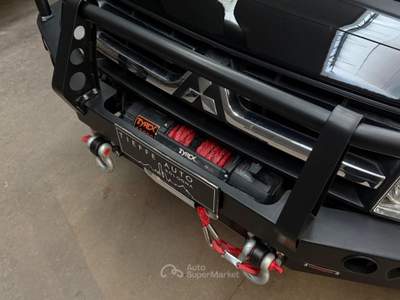 Mitsubishi Pajero 3.8 V6 24V aut. 5p. Instyle *VEICOLO SPECIALE* Nero usata Bologna