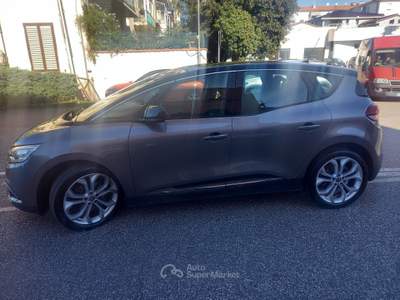 Renault Scénic Vettura bellissima Grigio usata LIVORNO