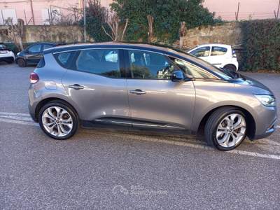 Renault Scénic Vettura bellissima Grigio usata LIVORNO