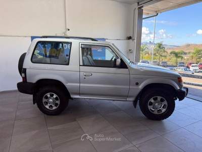 Mitsubishi Pajero 2.5 TDI Metal-top GLX Argento usata ADRANO