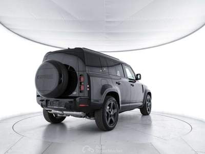 Land Rover Defender 110 2.0 Si4 PHEV 404 CV AWD Auto XS Edition Nero usata Corciano