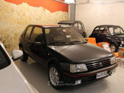 Peugeot 205 1.9 3 porte GTI Verde usata Acquasparta