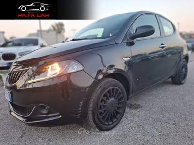 Lancia Ypsilon Ypsilon 1.0 FireFly 5p.S&S Hybrid Silver Nero usata RIMINI