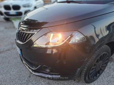 Lancia Ypsilon Ypsilon 1.0 FireFly 5p.S&S Hybrid Silver Nero usata RIMINI