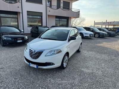 Lancia Ypsilon 1.2 69 CV 5 porte S&S Gold Bianco usata Ponte di Piave
