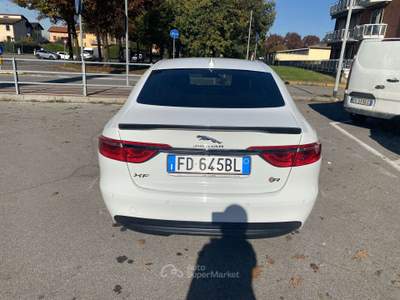 Jaguar XF 2.0d e-perf. Pure Business edition 163cv auto Bianco usata Treviglio