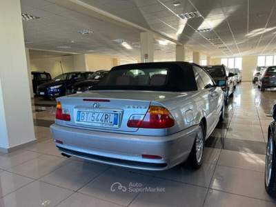 BMW Serie 3 320Ci 320Ci (2.2) cat Cabrio Argento usata MONTE URANO
