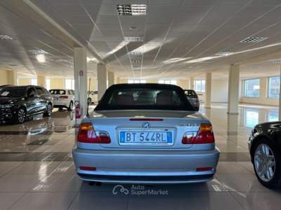 BMW Serie 3 320Ci 320Ci (2.2) cat Cabrio Argento usata MONTE URANO