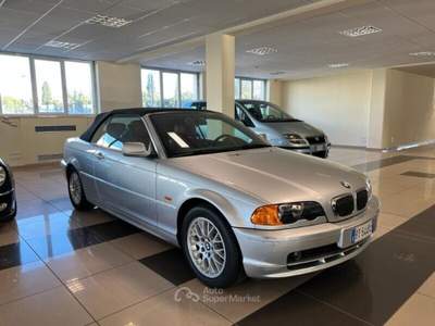BMW Serie 3 320Ci 320Ci (2.2) cat Cabrio Argento usata MONTE URANO