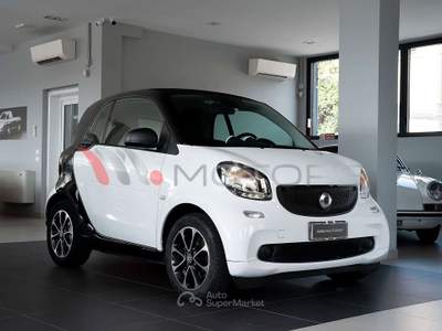 Smart ForTwo 71 CV AUTOMATICA | IDEALE PER NEOPATENTATI Bianco usata Brescia