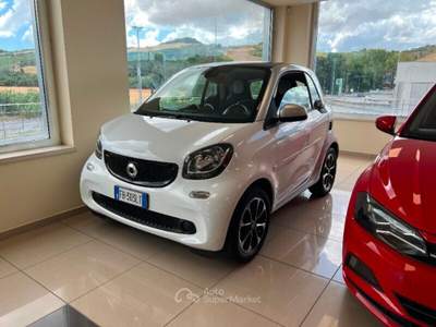 Smart ForTwo fortwo 70 1.0 twinamic Passion Bianco usata MONTE URANO