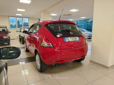 Lancia Ypsilon Ypsilon 1.3 MJT 16V 95 CV 5 porte S&S Gold Rosso usata MONTE URANO