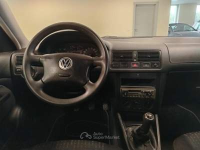 Volkswagen Golf Golf 1.4 16V cat 5 porte usata MONTE URANO