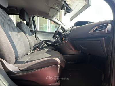 Lancia Ypsilon Ypsilon 1.0 FireFly 5 porte S&S Hybrid Ecochic Gold Nero usata Pordenone