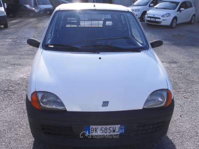 Fiat 600 VAN Bianco usata Silvano d'Orba