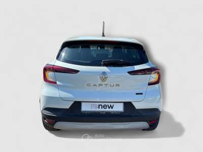 Renault Captur Full Hybrid E-Tech 145 CV Equilibre Bianco usata Pisa