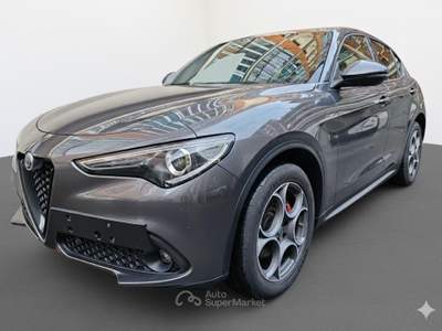 Alfa Romeo Stelvio 2.2d 190cv Q4 Sprint AT8 +Navi+Camera Grigio usata Torino