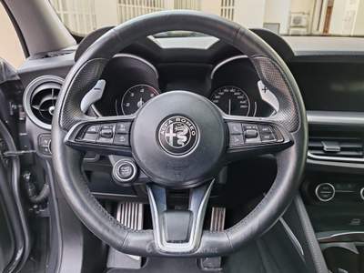 Alfa Romeo Stelvio 2.2d 190cv Q4 Sprint AT8 +Navi+Camera Grigio usata Torino