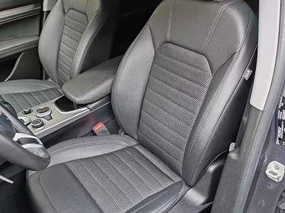 Alfa Romeo Stelvio 2.2d 190cv Q4 Sprint AT8 +Navi+Camera Grigio usata Torino