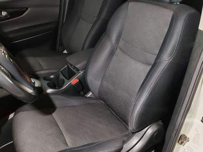 Nissan Qashqai 1.6 dci 130cv Xtronic Auto Euro 6 Bianco usata Torino