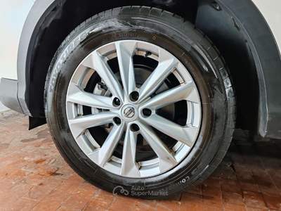Nissan Qashqai 1.6 dci 130cv Xtronic Auto Euro 6 Bianco usata Torino