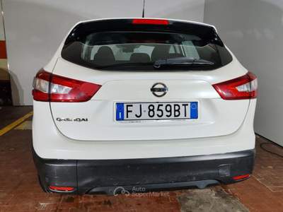 Nissan Qashqai 1.6 dci 130cv Xtronic Auto Euro 6 Bianco usata Torino
