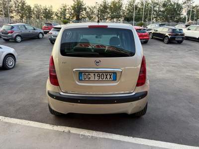 Lancia Musa 1.4 16V Platino Plus Bronzo usata Giugliano in Campania